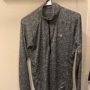 Women’s athletic pullover
